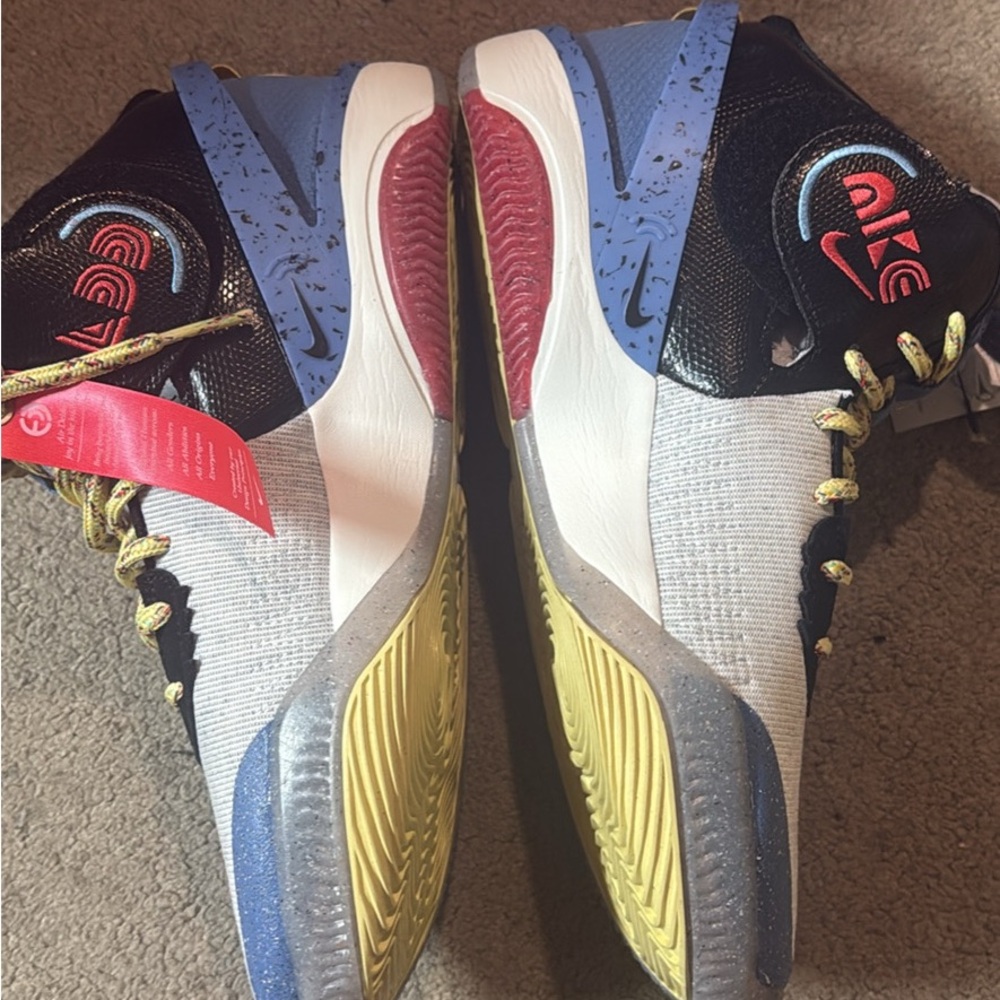 Nike Air Deldon Legacy Men’s Size 9 Basketball Shoes Summit White Blue - Picture 2 of 9